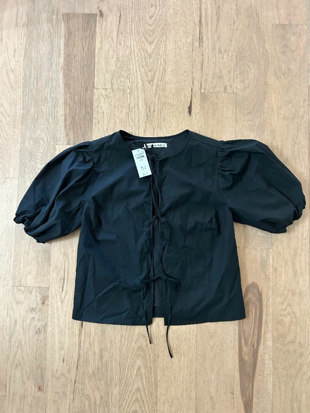 A&F Short-Sleeve Tie-Front Top Sz Small